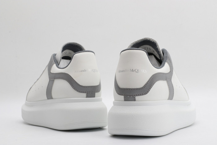 a1exa*der Mcqv*en sole sneakers