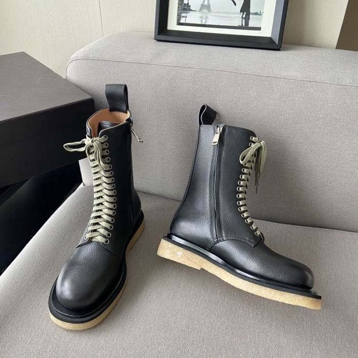 Bo*te*ga ve*ne*ta sneaker