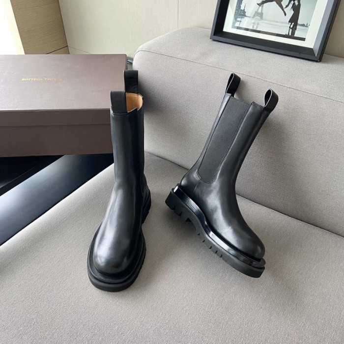 Bo*te*ga ve*ne*ta sneaker