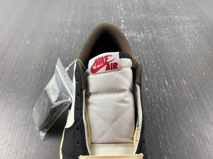 Air Jordan AJ1 Low OG SP TRAVIS SCOTT CQ4277-105