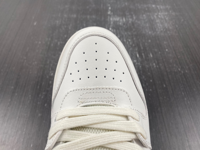 OW OUT OF OFFICE LOW-TOP SNEAKERS OW-66