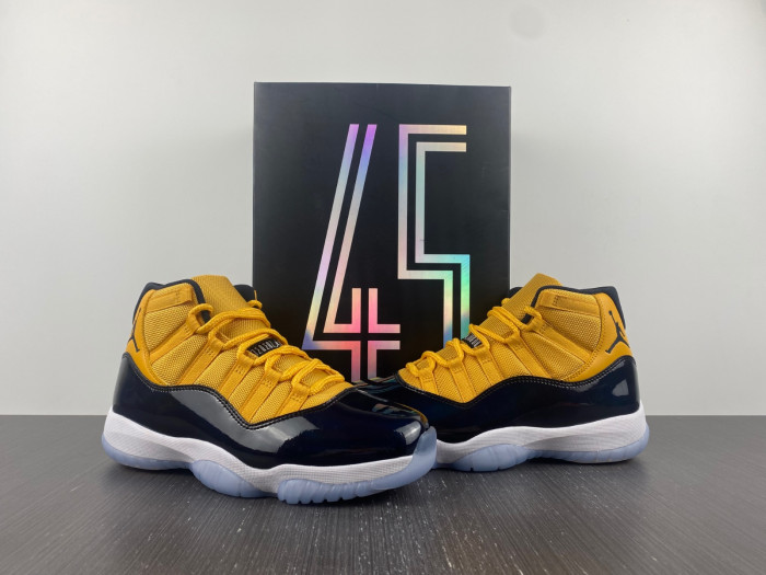 AIR JORDAN 11 RETRO