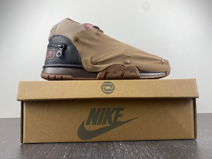 Nike TRAVIS SCOTT X AIR TRAINER 1 SP 