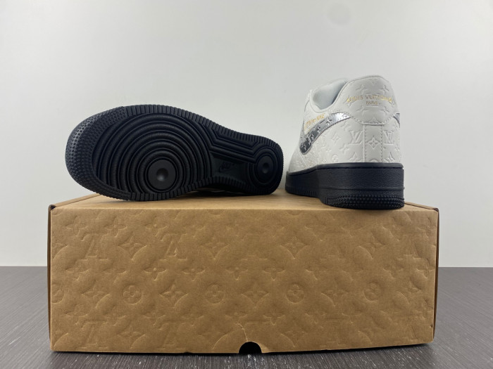 LV X NIKE AIR FORCE SNEAKER 1A9VER