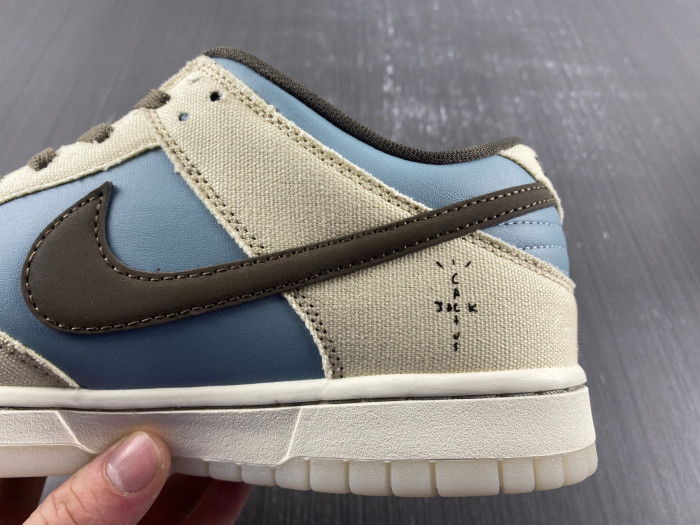 TRAVIS SCOTT X PLAYSTATION X NK SB DUNK LOW CU1726-800