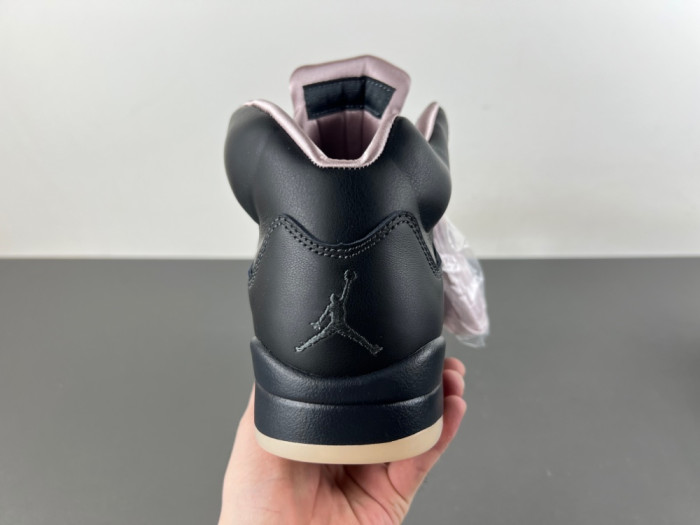 PSG x Air Jordan 5 “Off Noir” HQ3004-001
