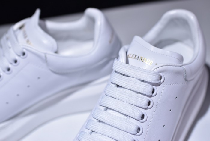 a1exa*der Mcqv*en sole sneakers 462214 whgp7 -white