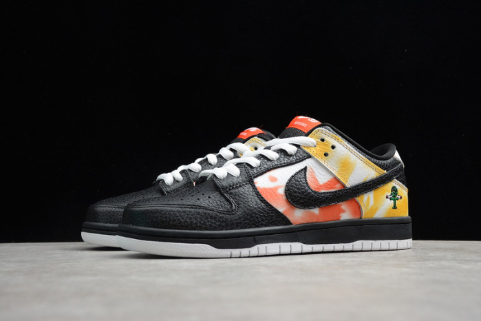 NK SB DUNK LOW ROSWELL RAYGUN BQ6832-001
