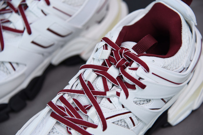 BL TRIPLE S TRAINERS