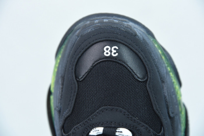 BL TRIPLE S TRAINERS