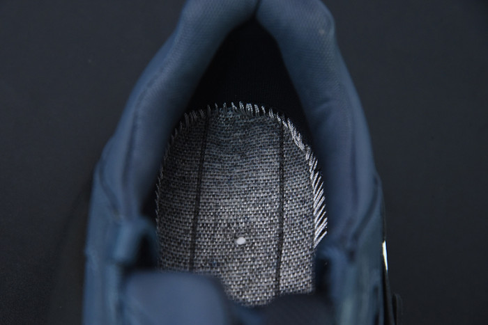 BL TRIPLE S TRAINERS