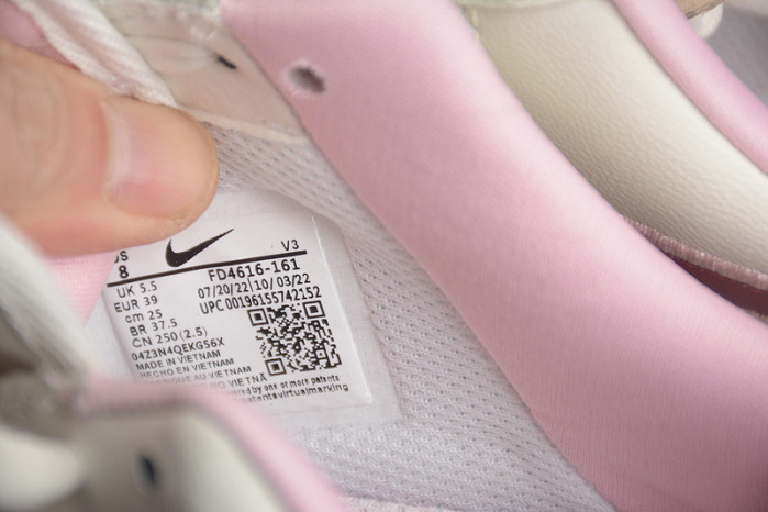 Nike WMNS AIR FORCE 1 LOW 