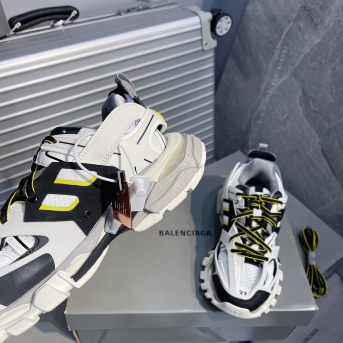 BL Track Sneaker R56