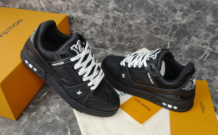 LVT SNEAKERS LOW L&V-02
