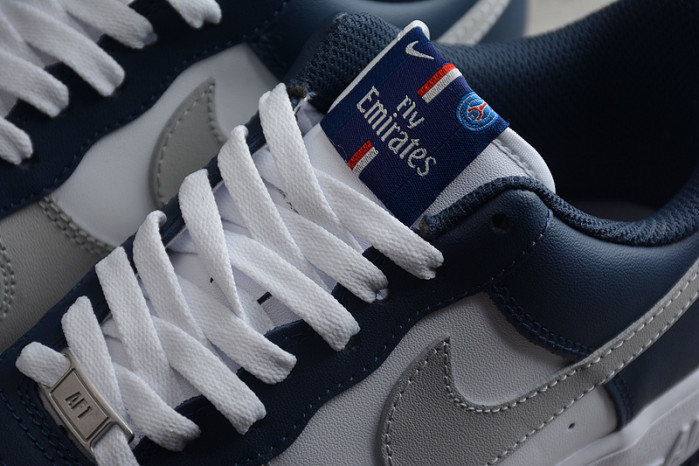 NIKE Air Force 1 BS8872-055