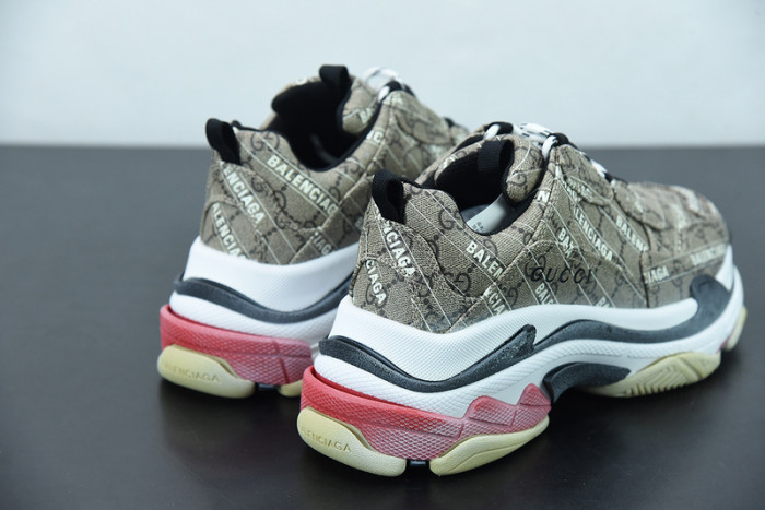 BC TRIPLE TRAINER 677192 ULZ10 9795