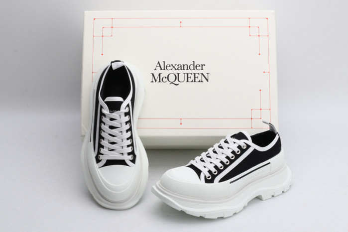 a1exa*der Mcqv*en canvas sneakers