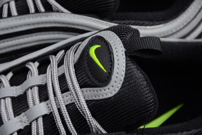 NIKE mens AIR MAX 97 "JAPAN OG" 921826-004