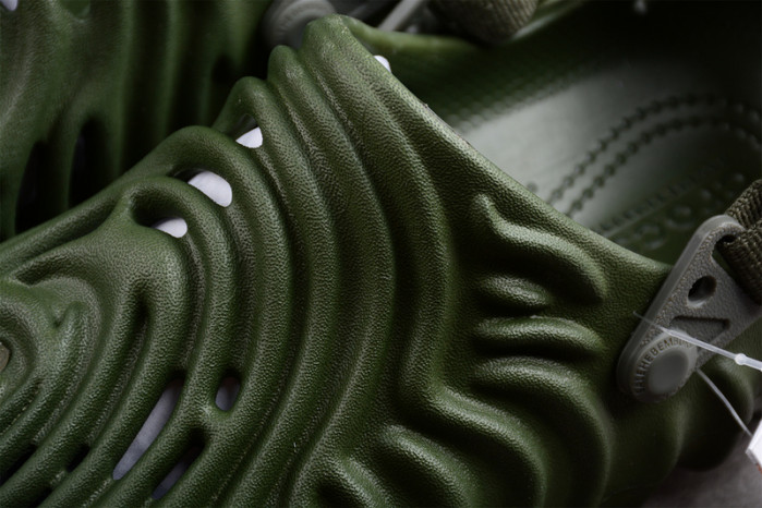 Cr*0*s pollex clog by salehe bembury cucumber 207393-309