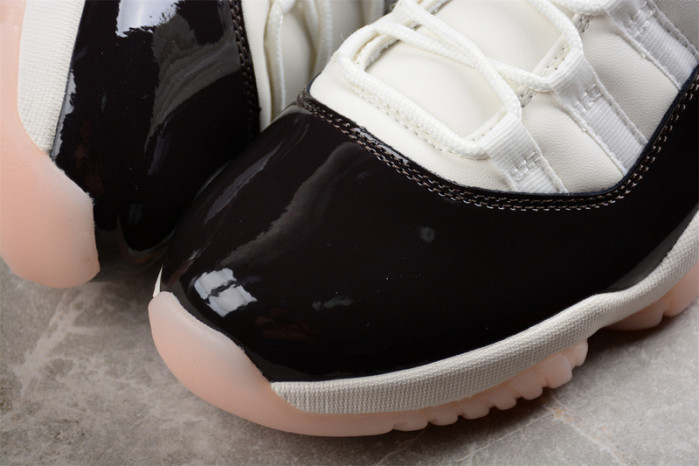 Air Jordan 11 "Neapolitan" AR0715-101