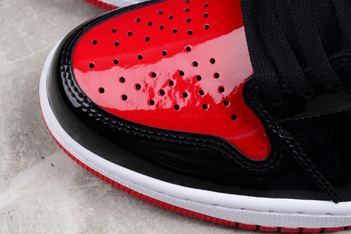 Air Jordan 1 Bred Patent Leather 555088-063