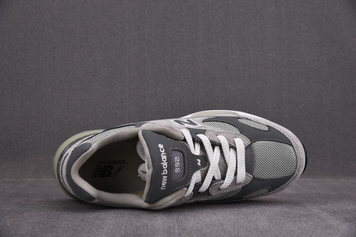 new Ba1an*e 992 grey