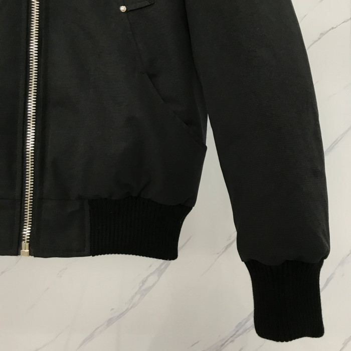 Moose Knuckles MKC--001