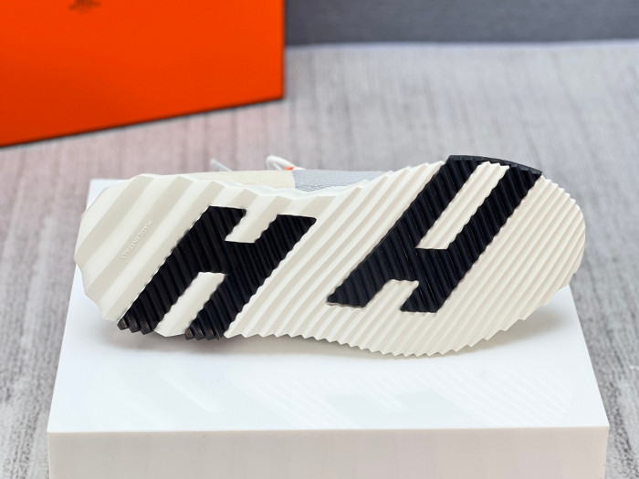H**me5 sneaker hms014