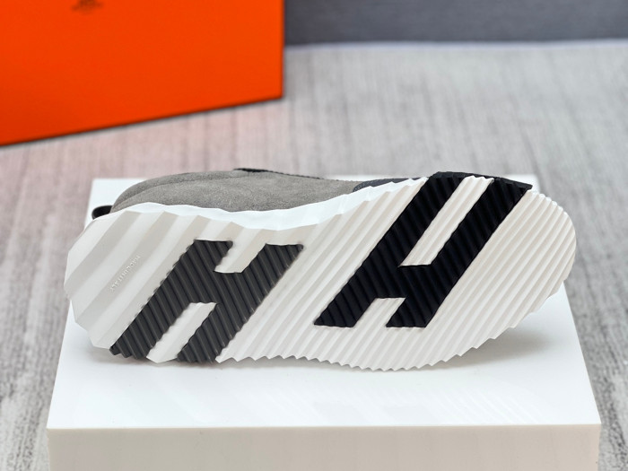 H**me5 sneaker hms017